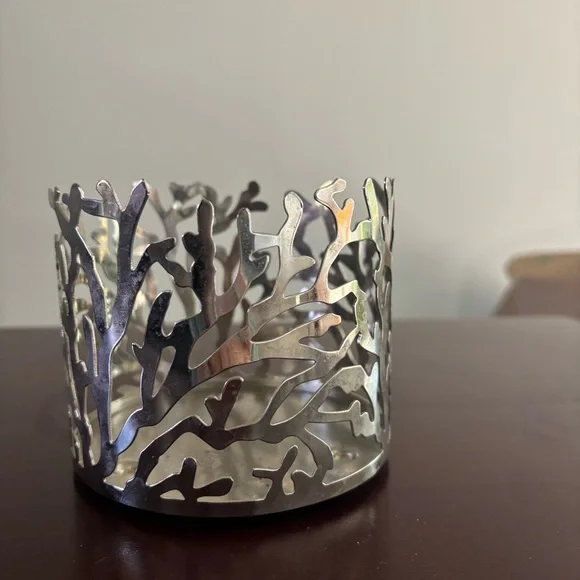 Bath & Body Works Coral Design 3 Wick Candle Holder - Picture 3 of 5